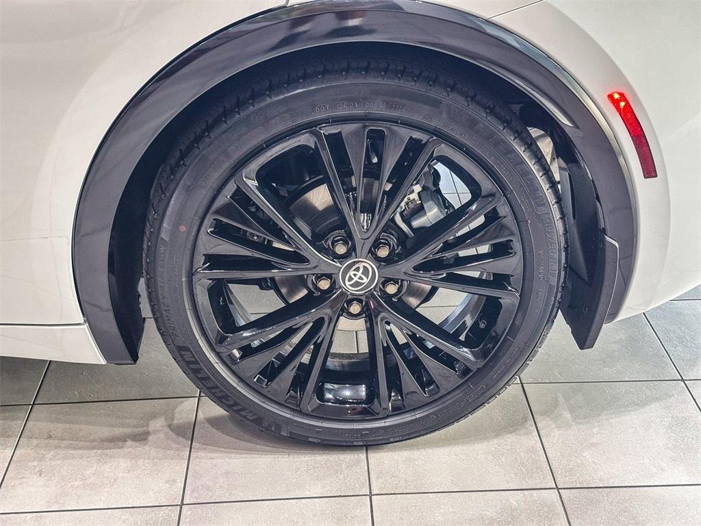 new 2026 Toyota Prius Plug-In Hybrid car, priced at $39,433