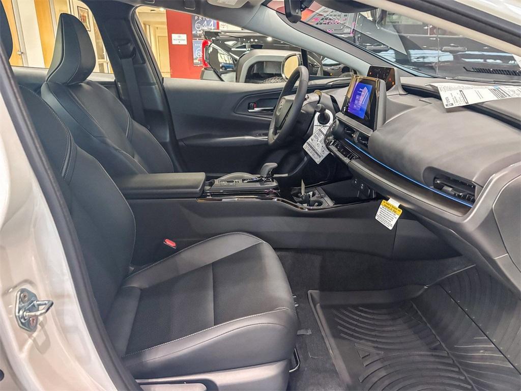 new 2026 Toyota Prius Plug-In Hybrid car, priced at $39,433