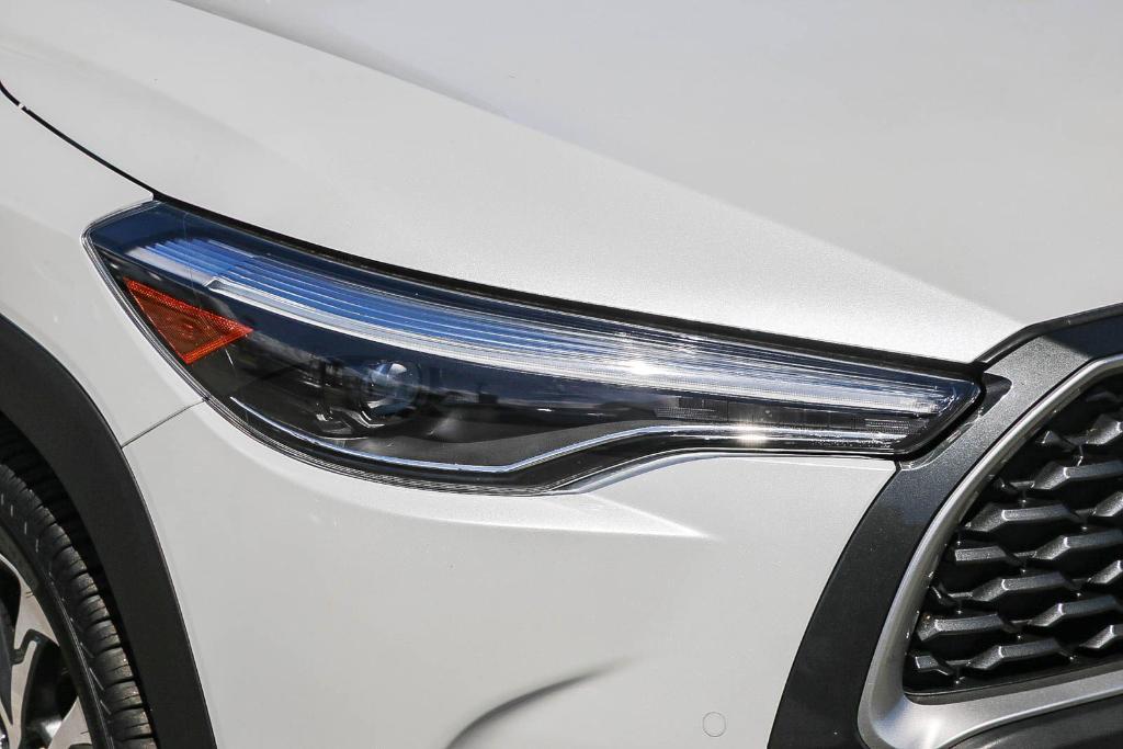 used 2022 Toyota Corolla Cross car, priced at $27,900