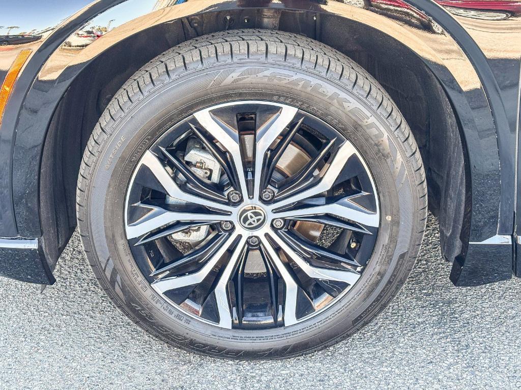 used 2025 Toyota Crown Signia car, priced at $36,900