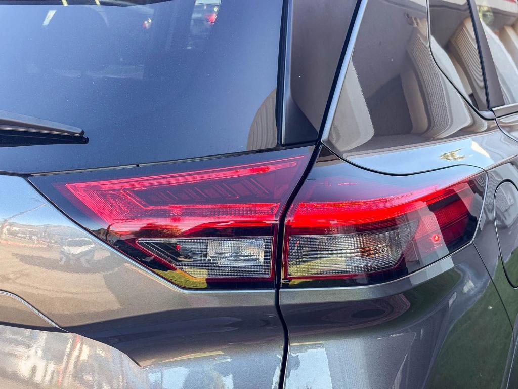 used 2024 Nissan Rogue car, priced at $19,600