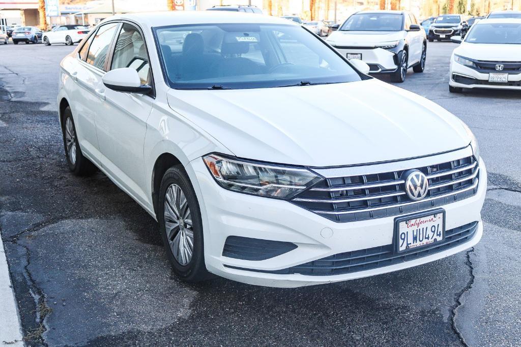 used 2019 Volkswagen Jetta car