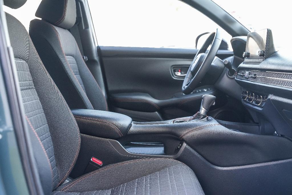 used 2025 Honda HR-V car, priced at $26,900