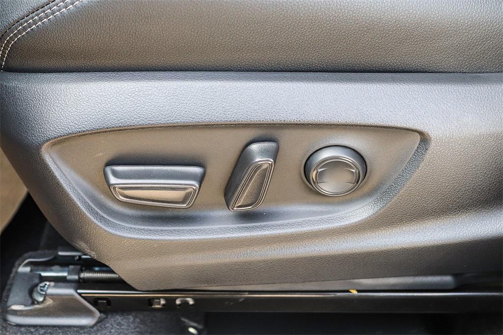 new 2025 Toyota Corolla Cross car, priced at $33,658