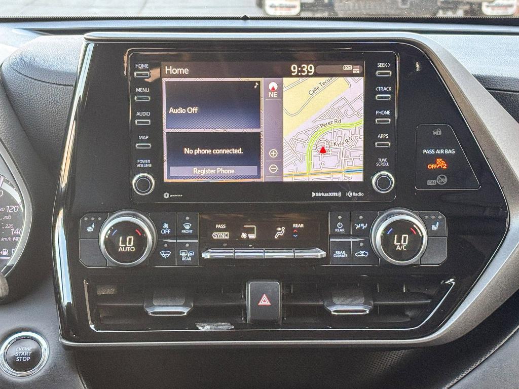 used 2022 Toyota Highlander car, priced at $35,300