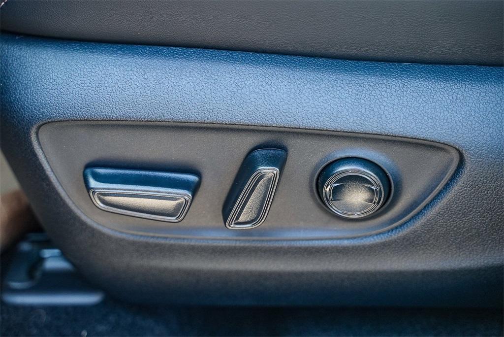 new 2025 Toyota RAV4 car, priced at $39,738