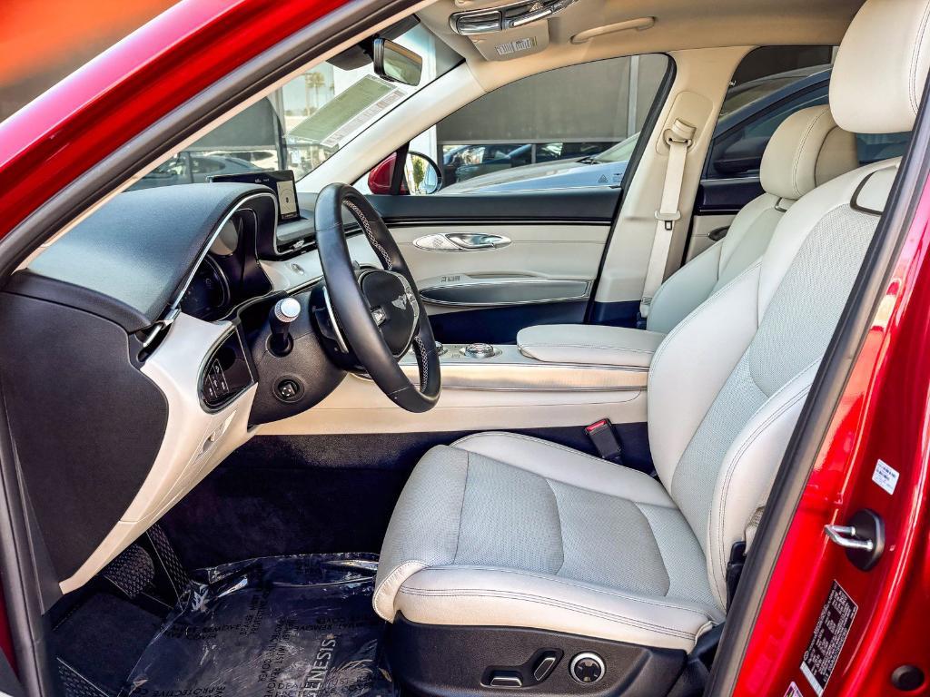 used 2025 Genesis GV70 car, priced at $38,600