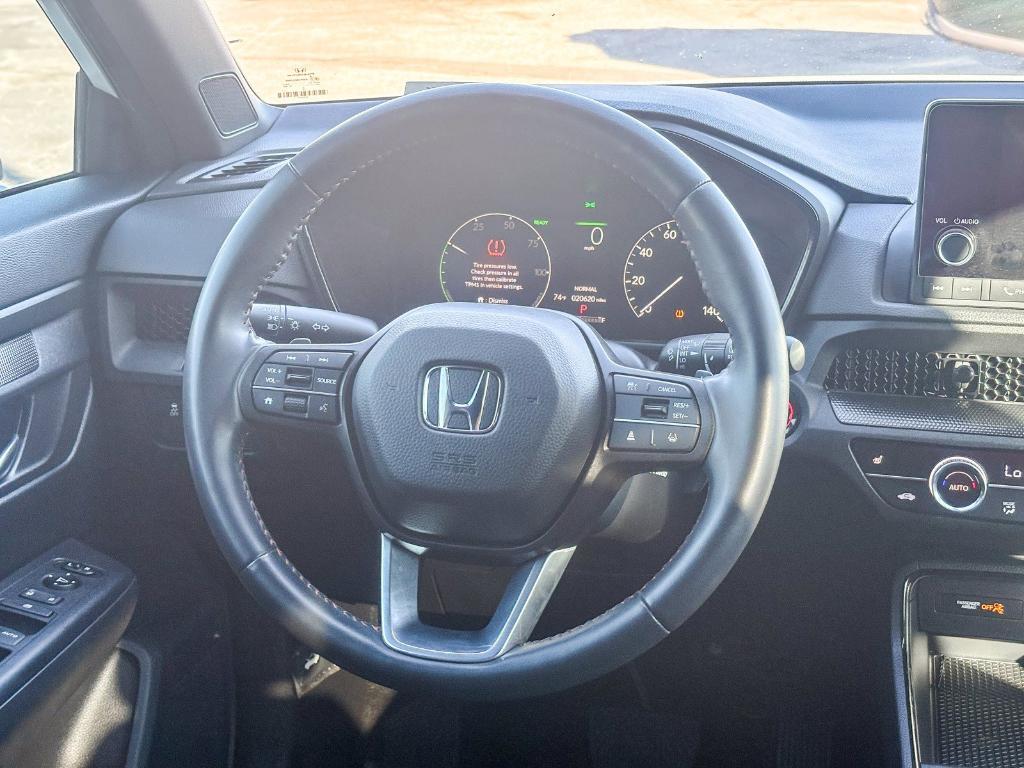 used 2025 Honda CR-V Hybrid car, priced at $32,400