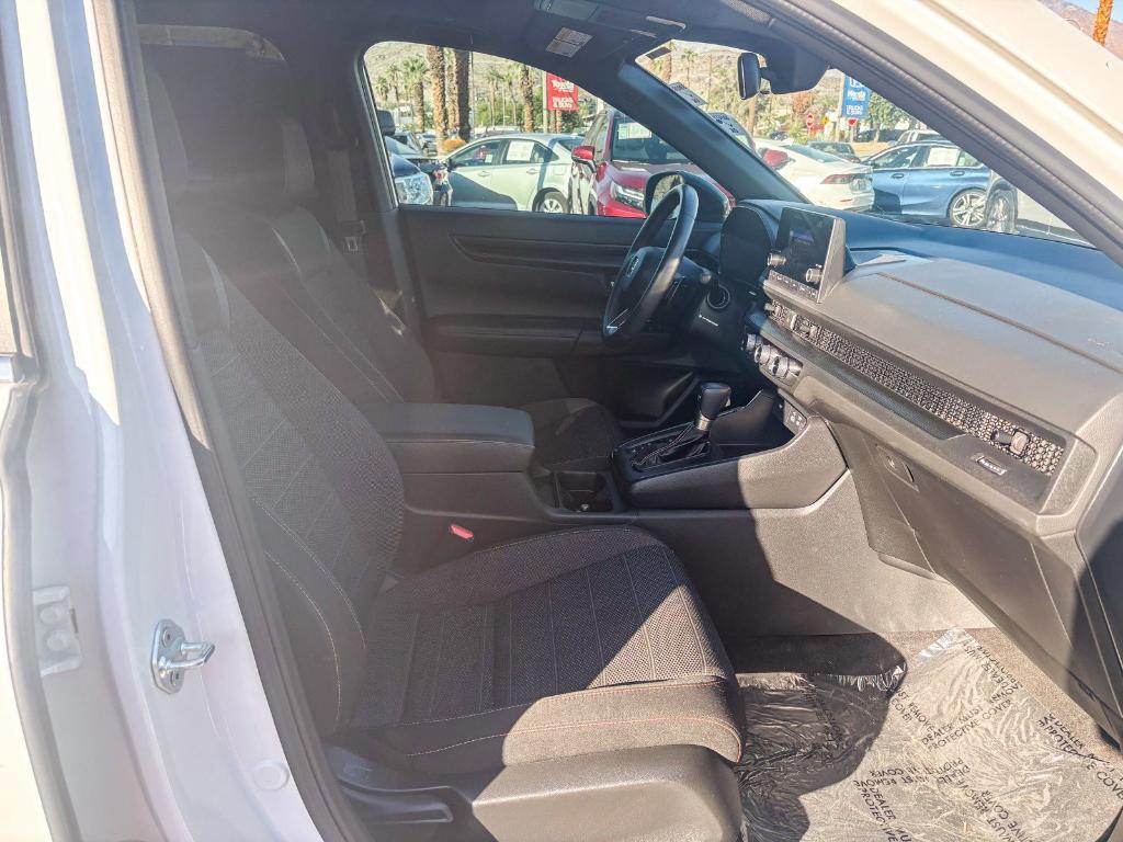 used 2025 Honda CR-V Hybrid car, priced at $32,400