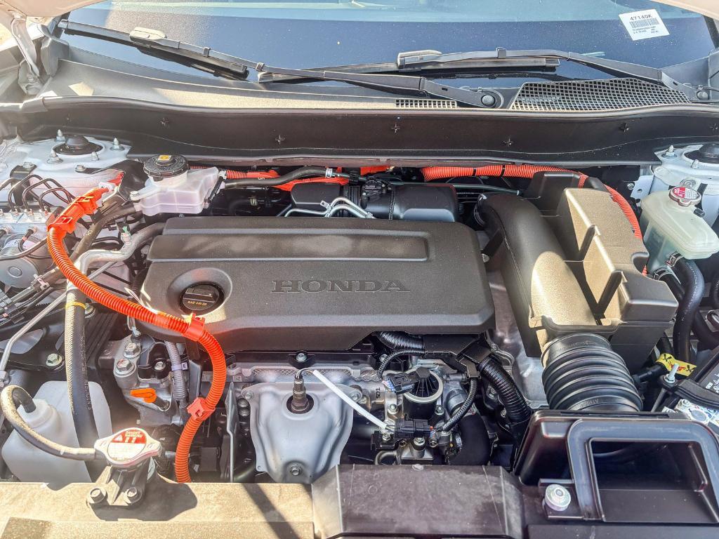 used 2025 Honda CR-V Hybrid car, priced at $32,400