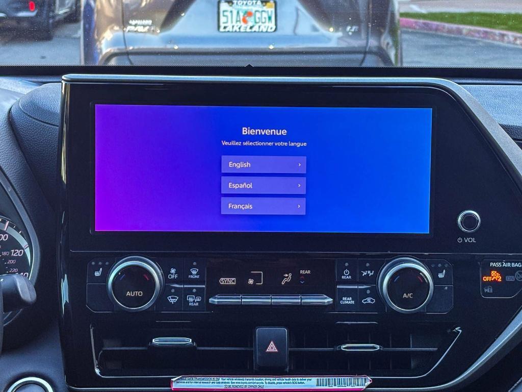 used 2024 Toyota Highlander car, priced at $35,900