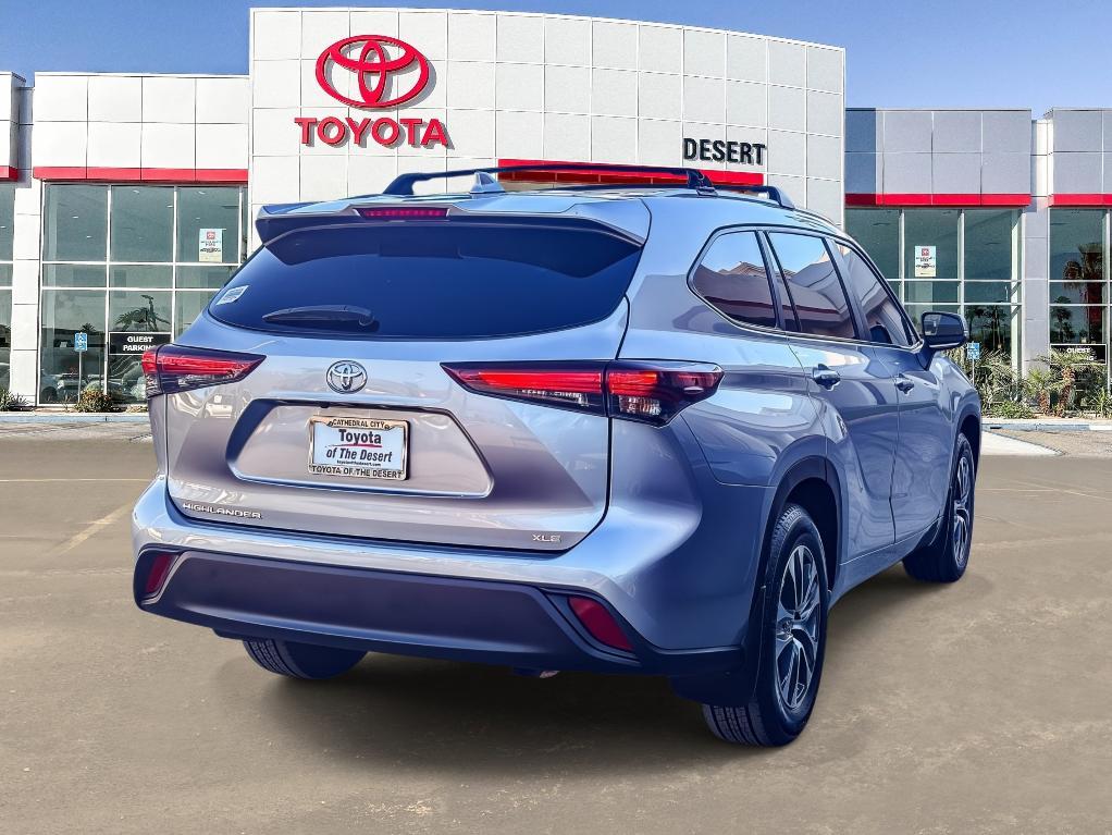 used 2024 Toyota Highlander car, priced at $35,900