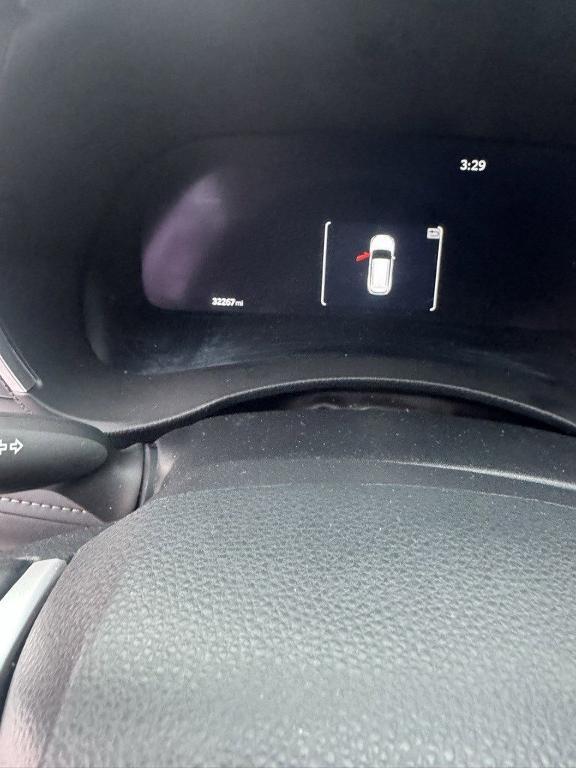 used 2023 Toyota Highlander car, priced at $35,900