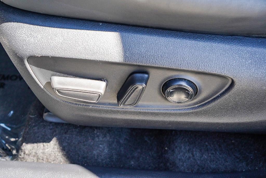 used 2022 Toyota RAV4 Hybrid car, priced at $31,900