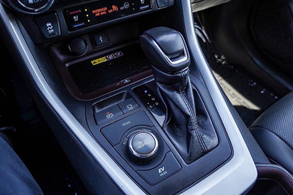 used 2022 Toyota RAV4 Hybrid car, priced at $31,900