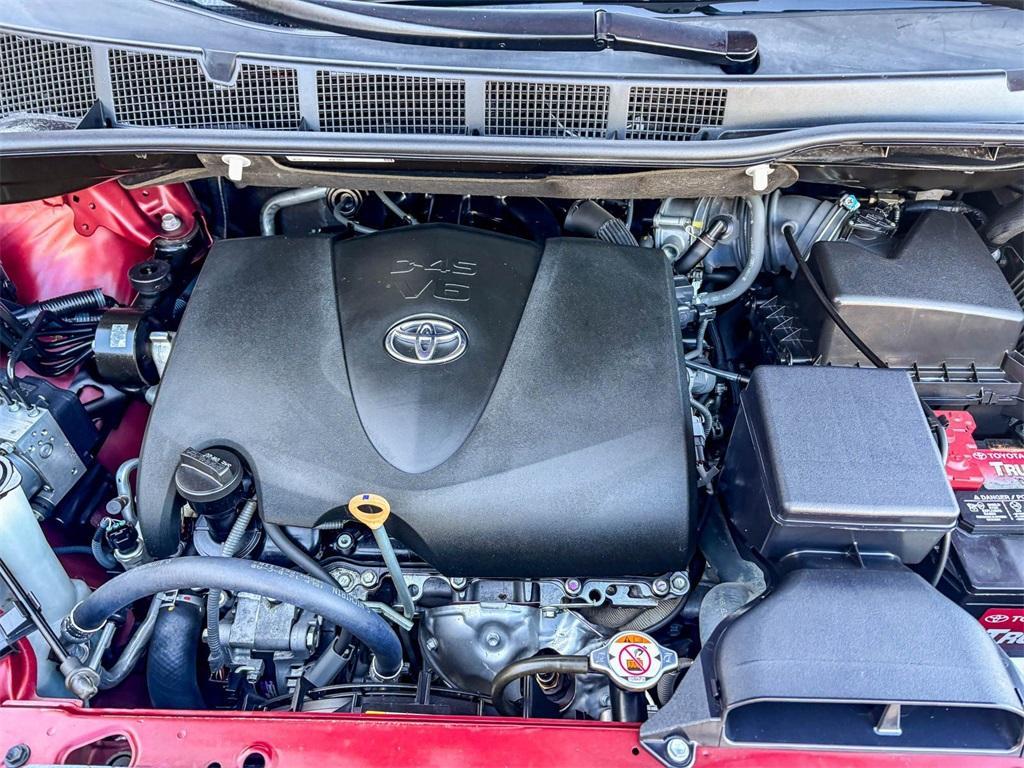 used 2020 Toyota Sienna car, priced at $37,900