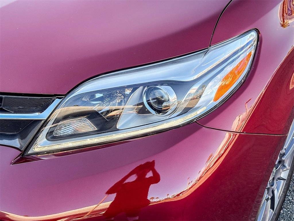 used 2020 Toyota Sienna car, priced at $37,900