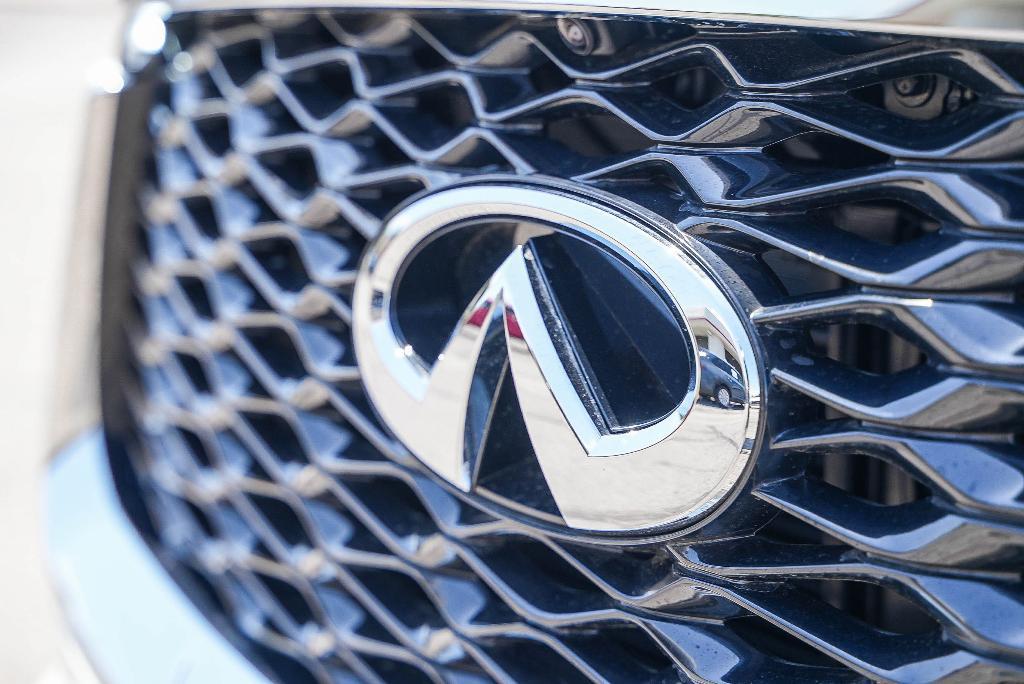used 2025 INFINITI QX60 car, priced at $46,900
