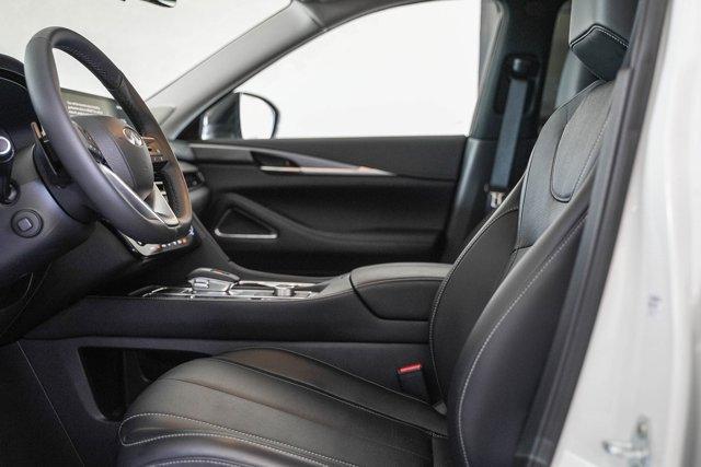 used 2025 INFINITI QX60 car, priced at $46,900