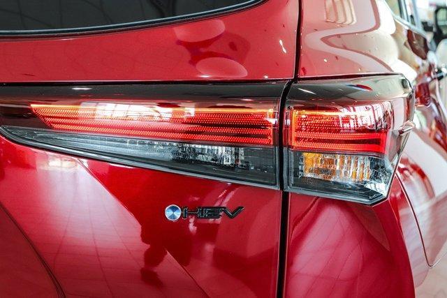 new 2025 Toyota Highlander Hybrid car, priced at $52,142