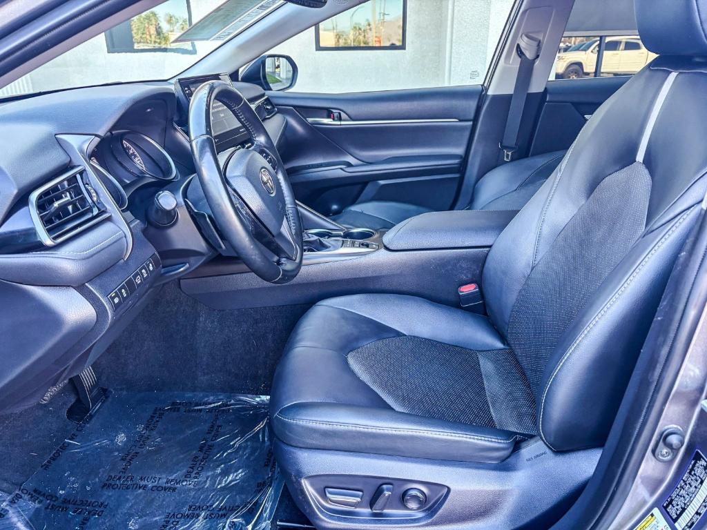 used 2023 Toyota Camry Hybrid car, priced at $25,900