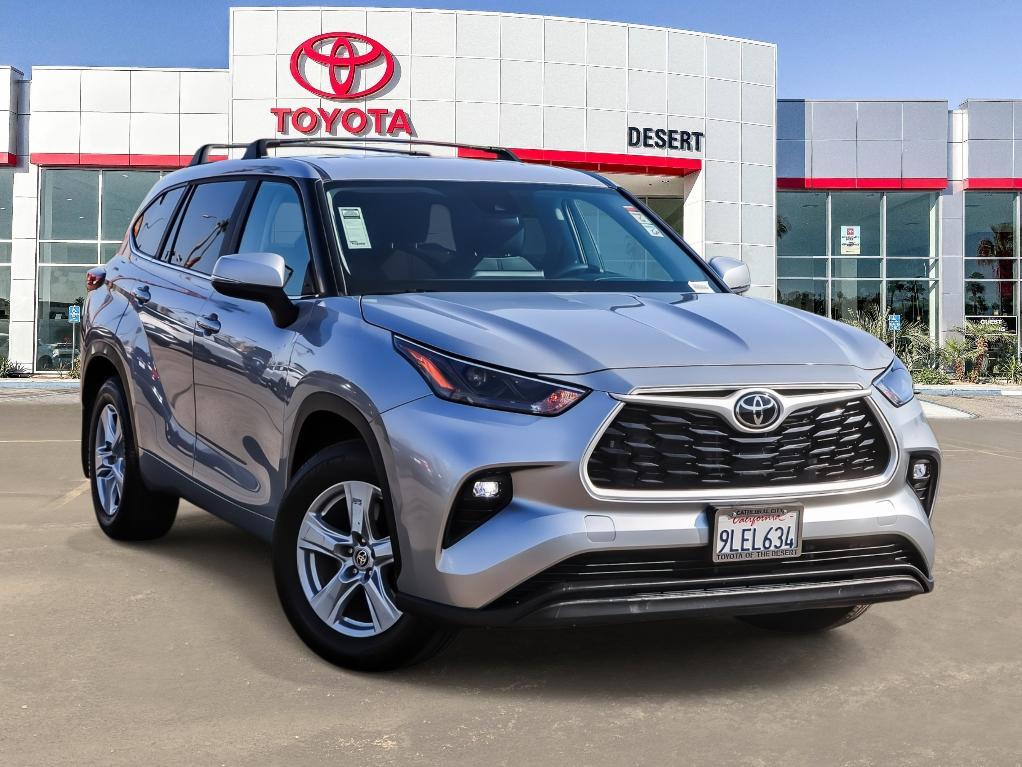 used 2024 Toyota Highlander car, priced at $34,900