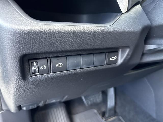 used 2020 Toyota RAV4 car, priced at $26,995