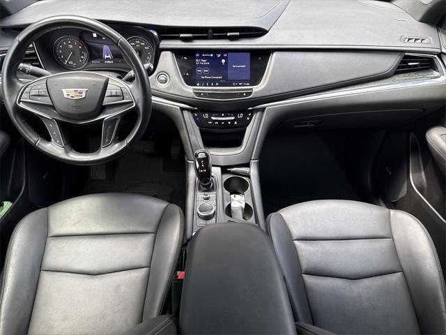 used 2021 Cadillac XT5 car, priced at $28,000