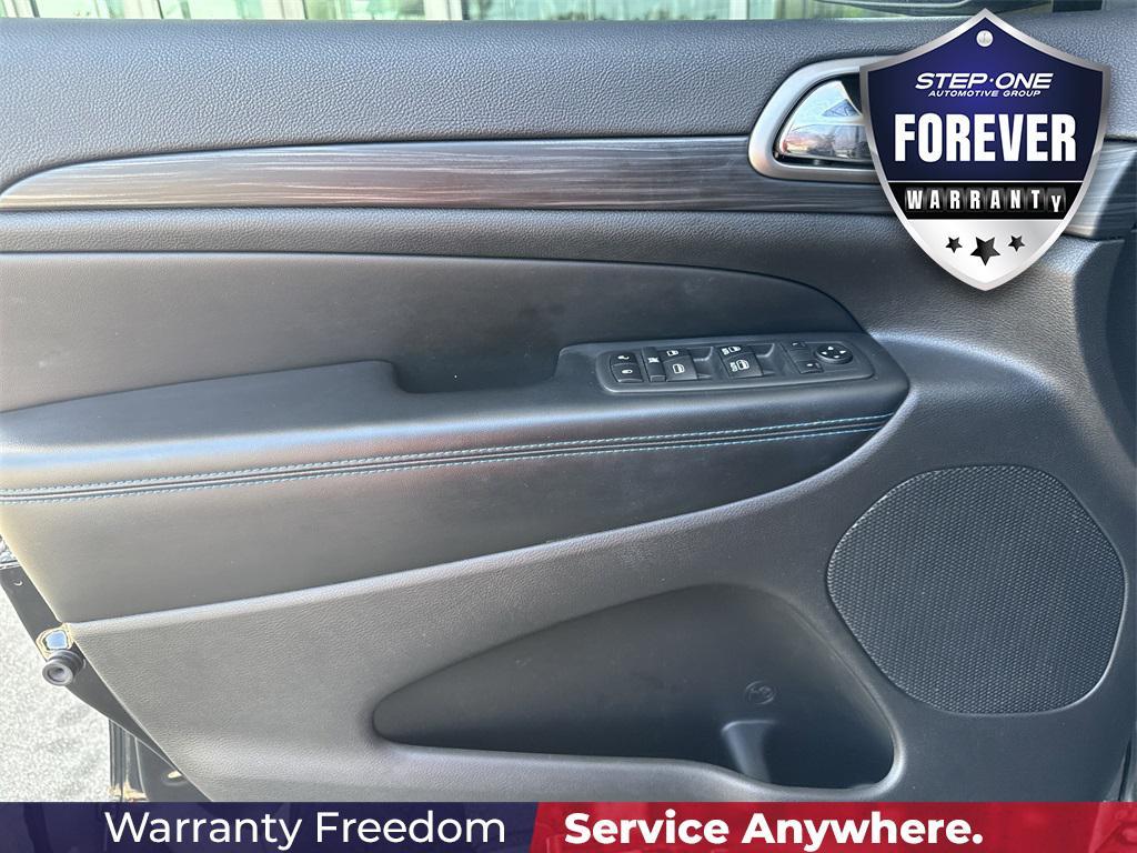 used 2019 Jeep Grand Cherokee car, priced at $23,568