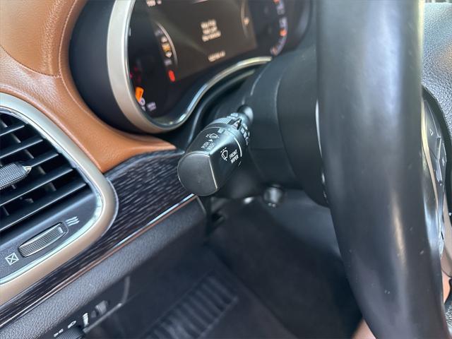 used 2016 Jeep Grand Cherokee car, priced at $18,500