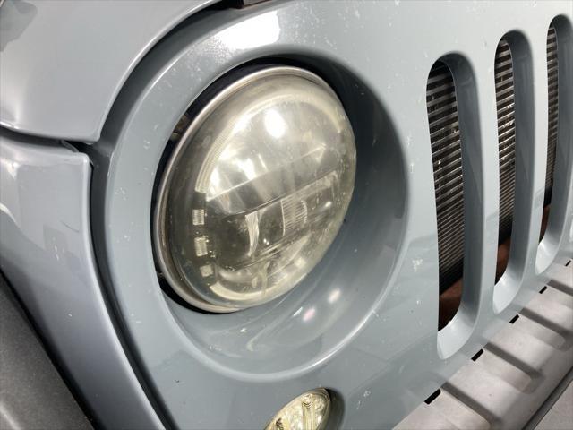 used 2015 Jeep Wrangler Unlimited car, priced at $18,291