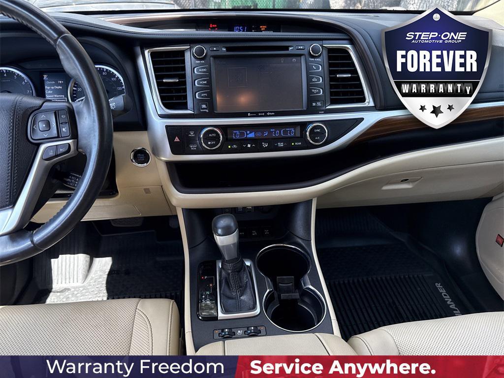 used 2019 Toyota Highlander car, priced at $23,789