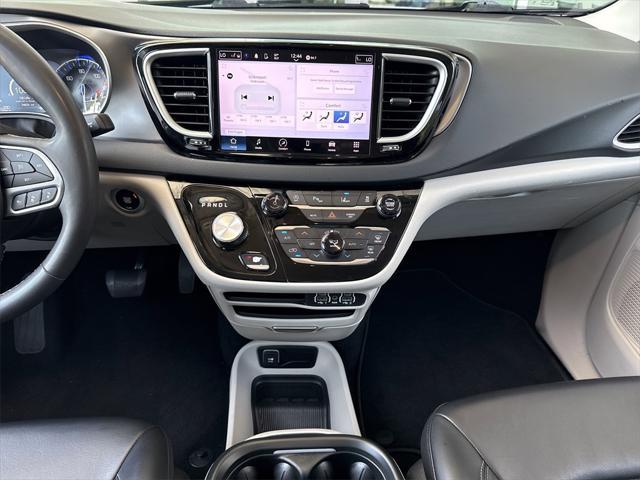 used 2023 Chrysler Pacifica car, priced at $23,400