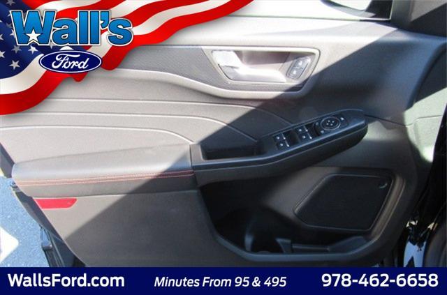 new 2025 Ford Escape car, priced at $33,299