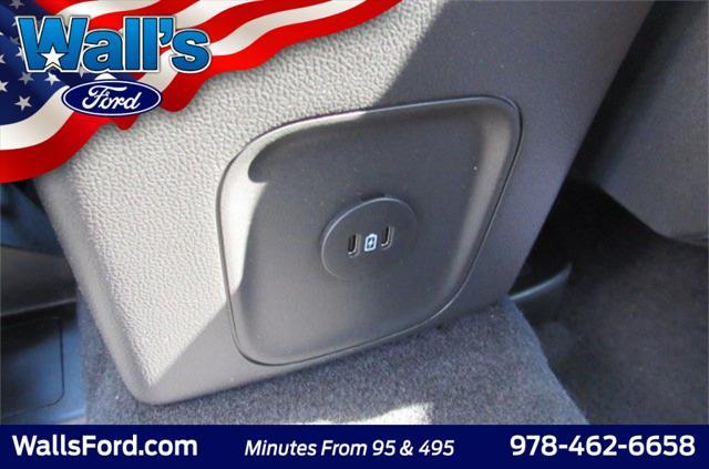 new 2025 Ford Escape car, priced at $33,299