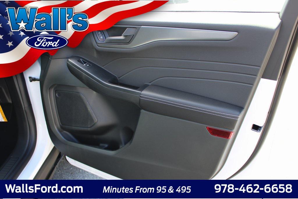new 2025 Ford Escape car, priced at $32,323