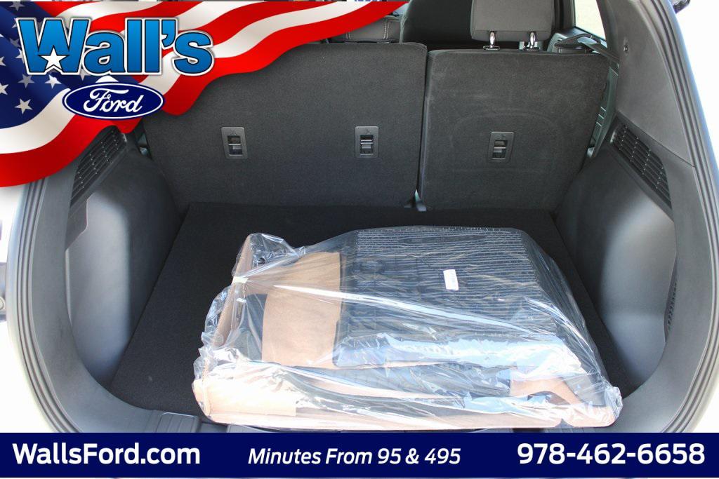 new 2025 Ford Escape car, priced at $32,323