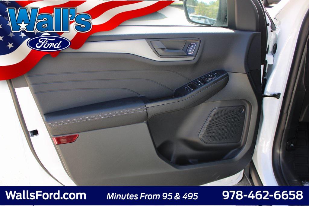new 2025 Ford Escape car, priced at $32,323