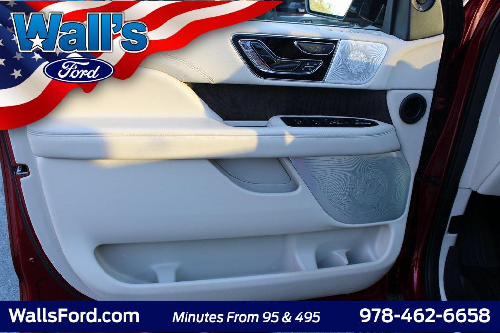 used 2019 Lincoln Navigator car, priced at $33,456