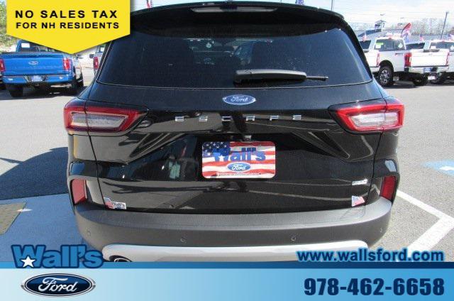 new 2025 Ford Escape car, priced at $36,248