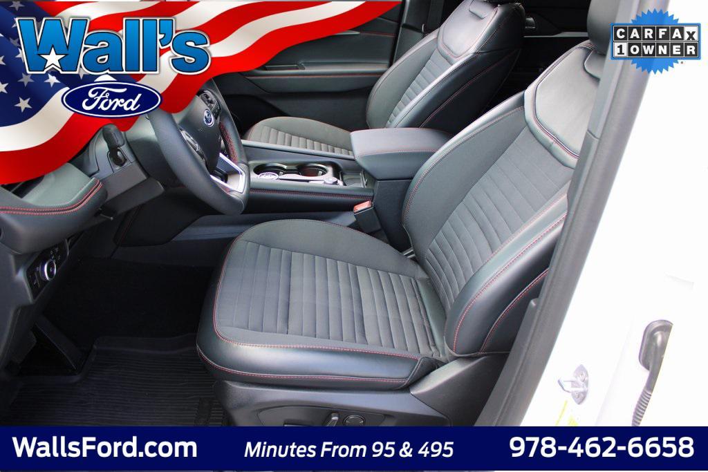 used 2025 Ford Explorer car, priced at $43,995