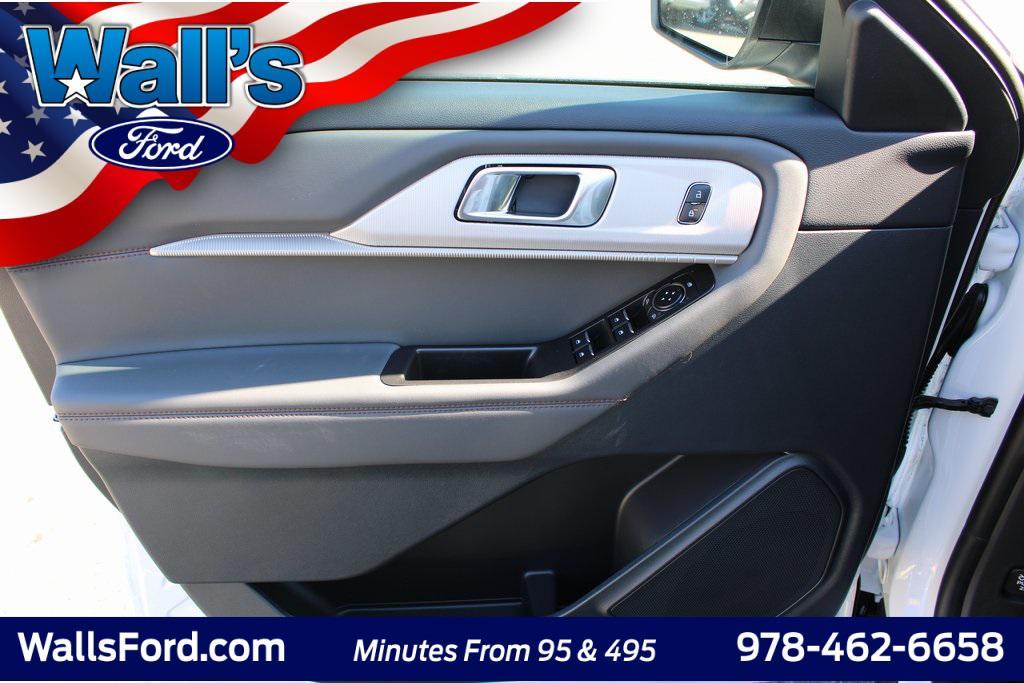 new 2025 Ford Explorer car, priced at $47,651