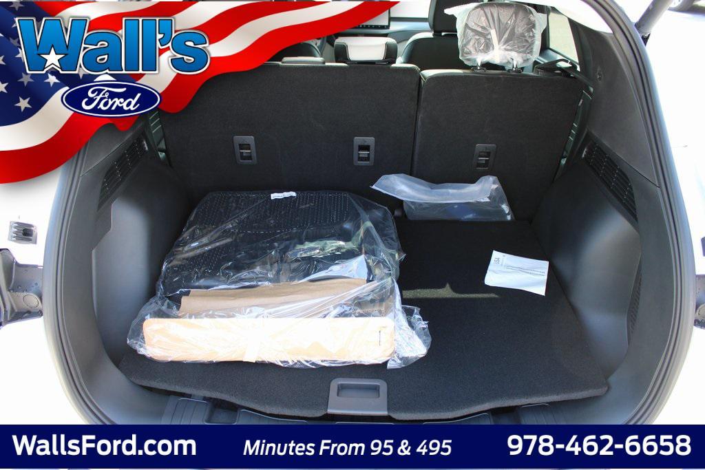 new 2025 Ford Escape PHEV car, priced at $39,952