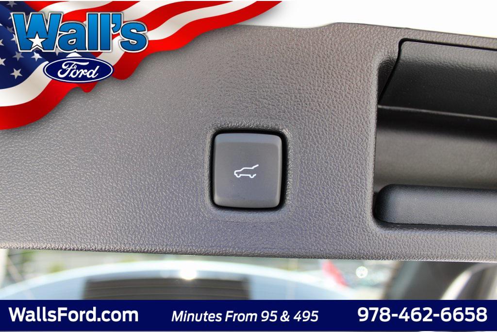 new 2025 Ford Escape PHEV car, priced at $39,952