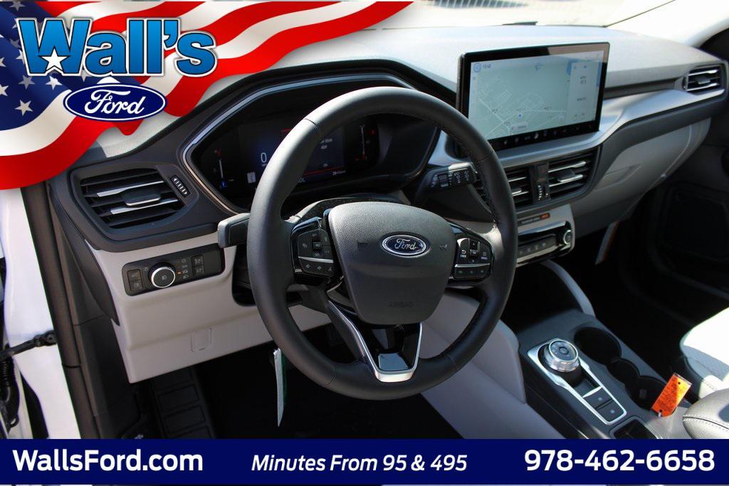 new 2025 Ford Escape PHEV car, priced at $39,952