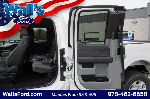 new 2025 Ford F-350 car, priced at $58,897
