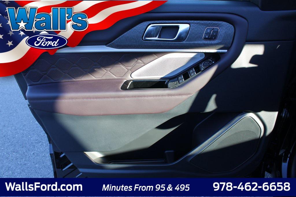 new 2025 Ford Explorer car, priced at $58,560