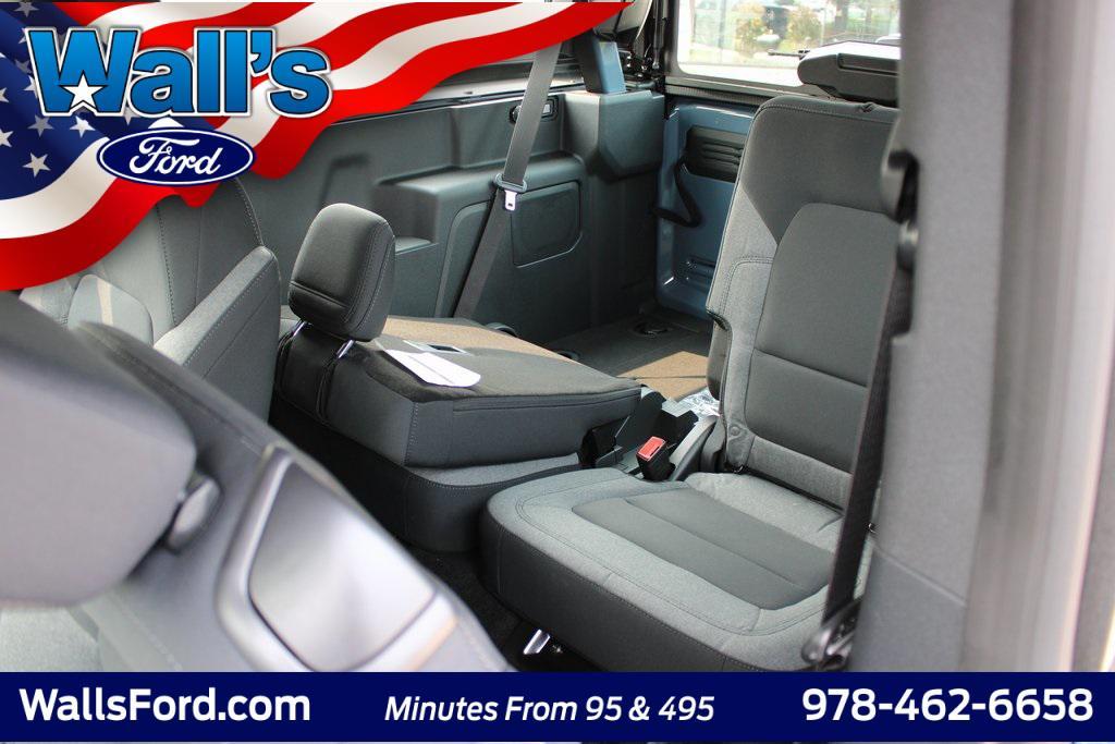 new 2025 Ford Bronco car, priced at $43,532