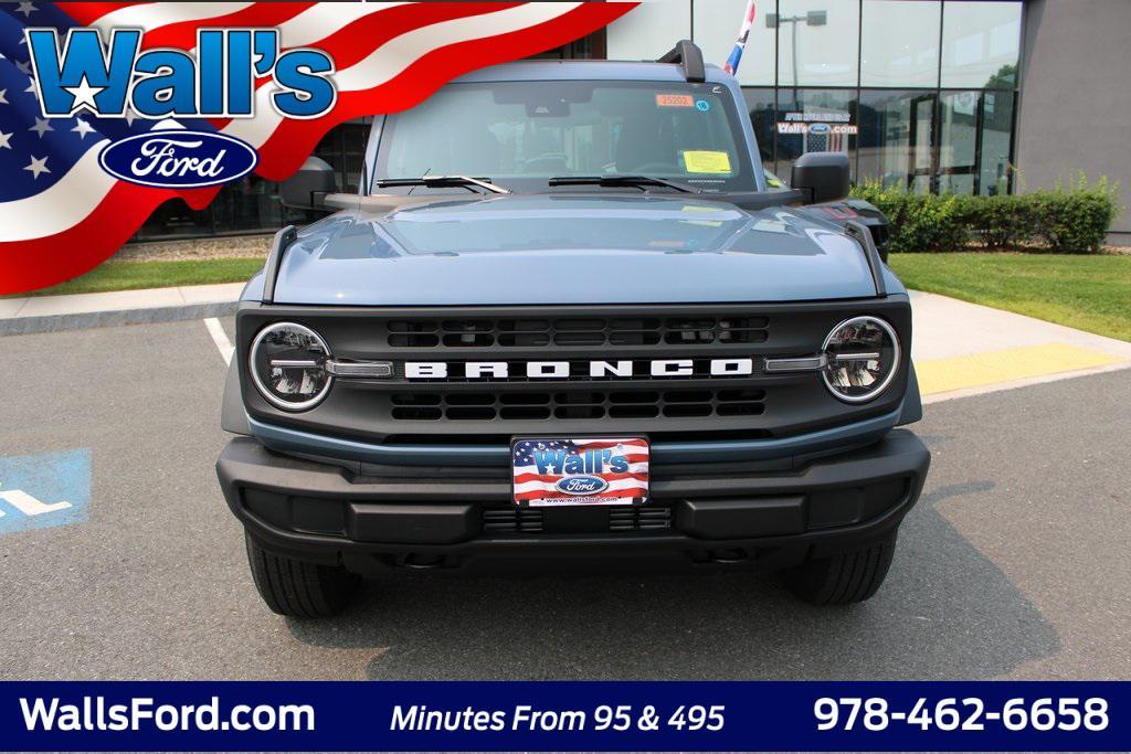 new 2025 Ford Bronco car, priced at $43,532