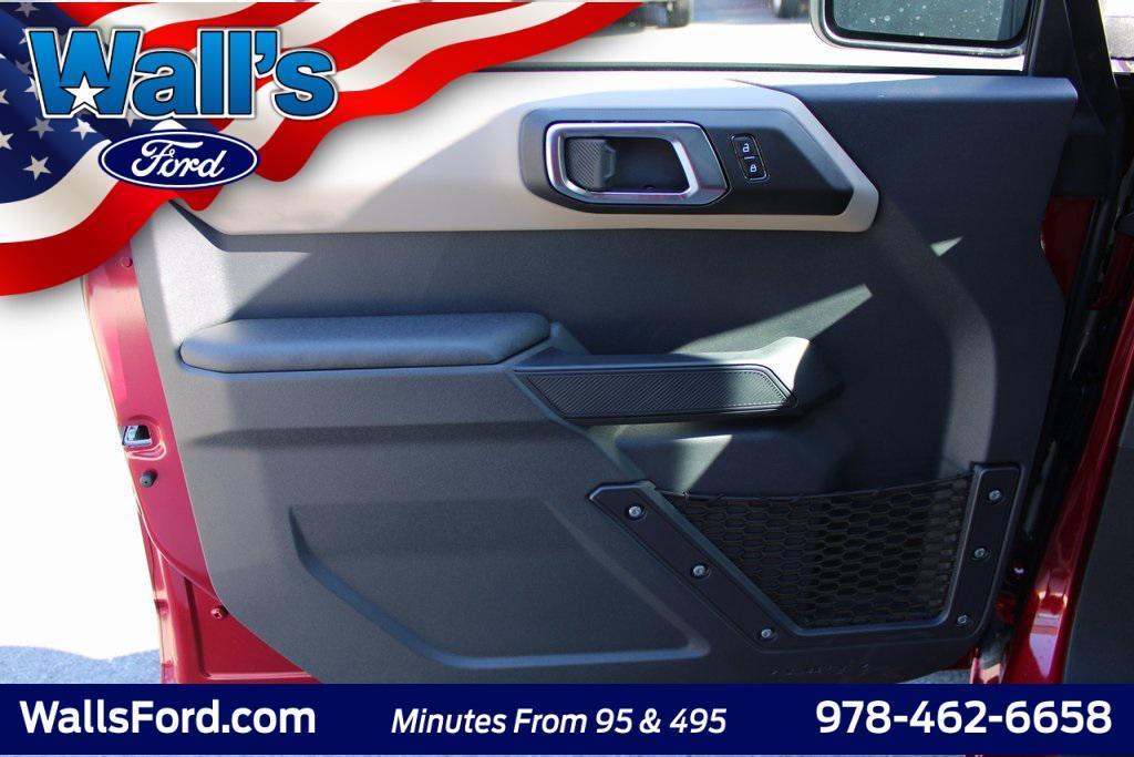 new 2025 Ford Bronco car, priced at $46,717